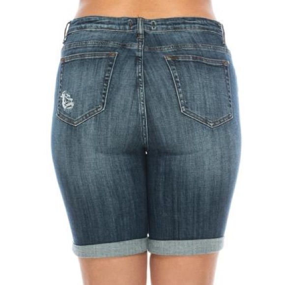 Jean Bermuda Shorts - Picture 2 of 3